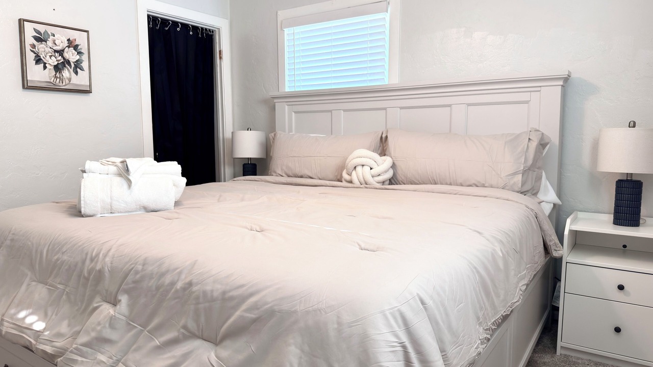 Photo of Bedroom in Hanford