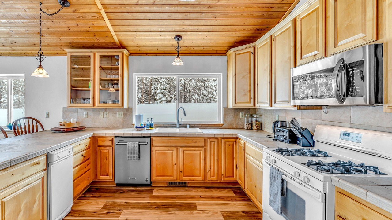Photo of Kitchen in Tahoe National Forest