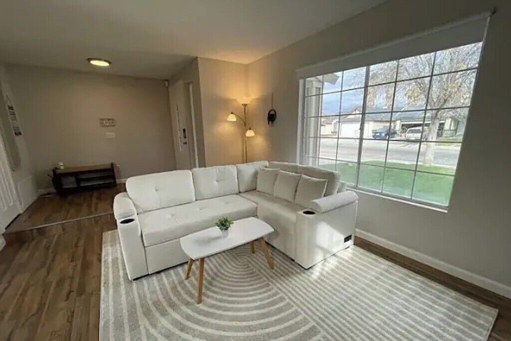 Photo of Livingroom in Lancaster
