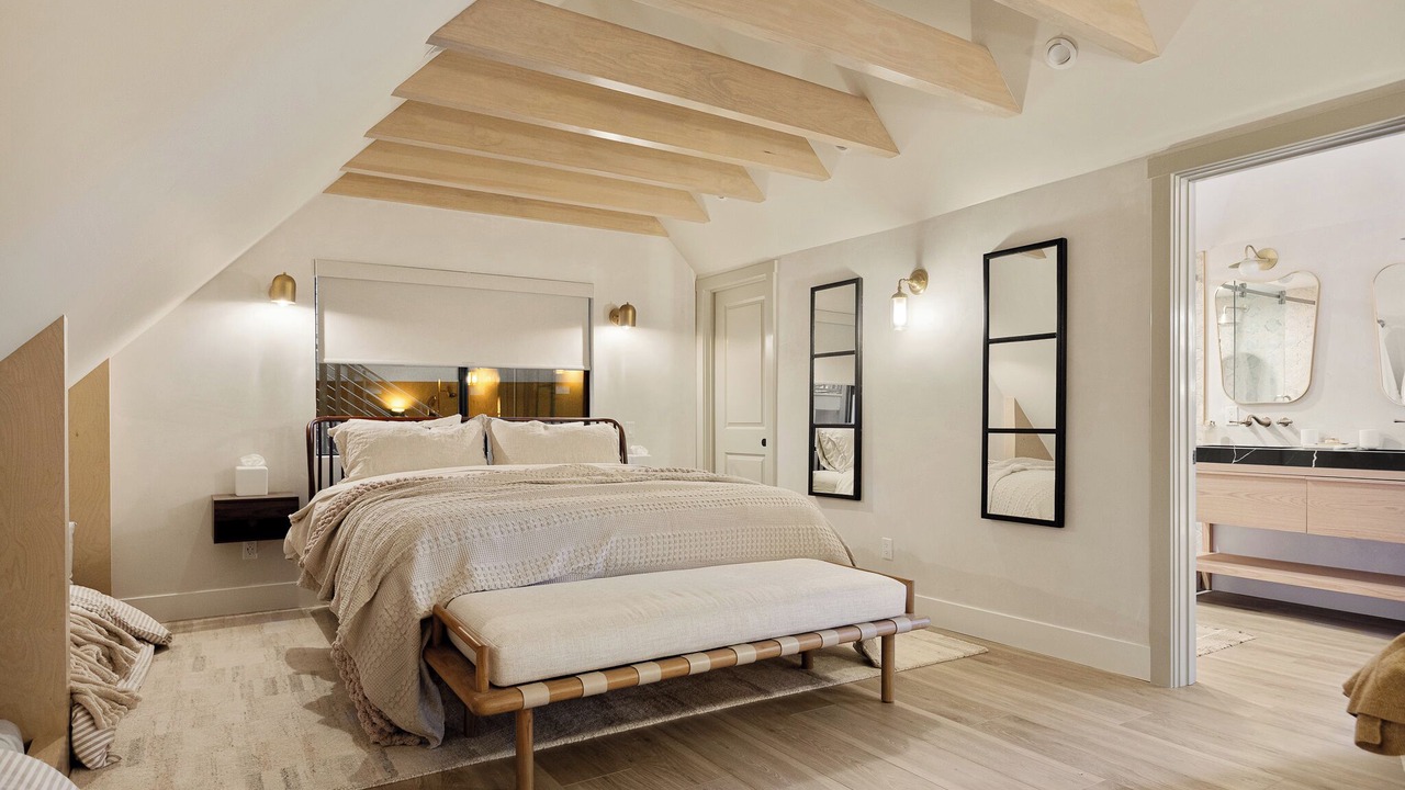 Photo of Bedroom in Cedar Glen