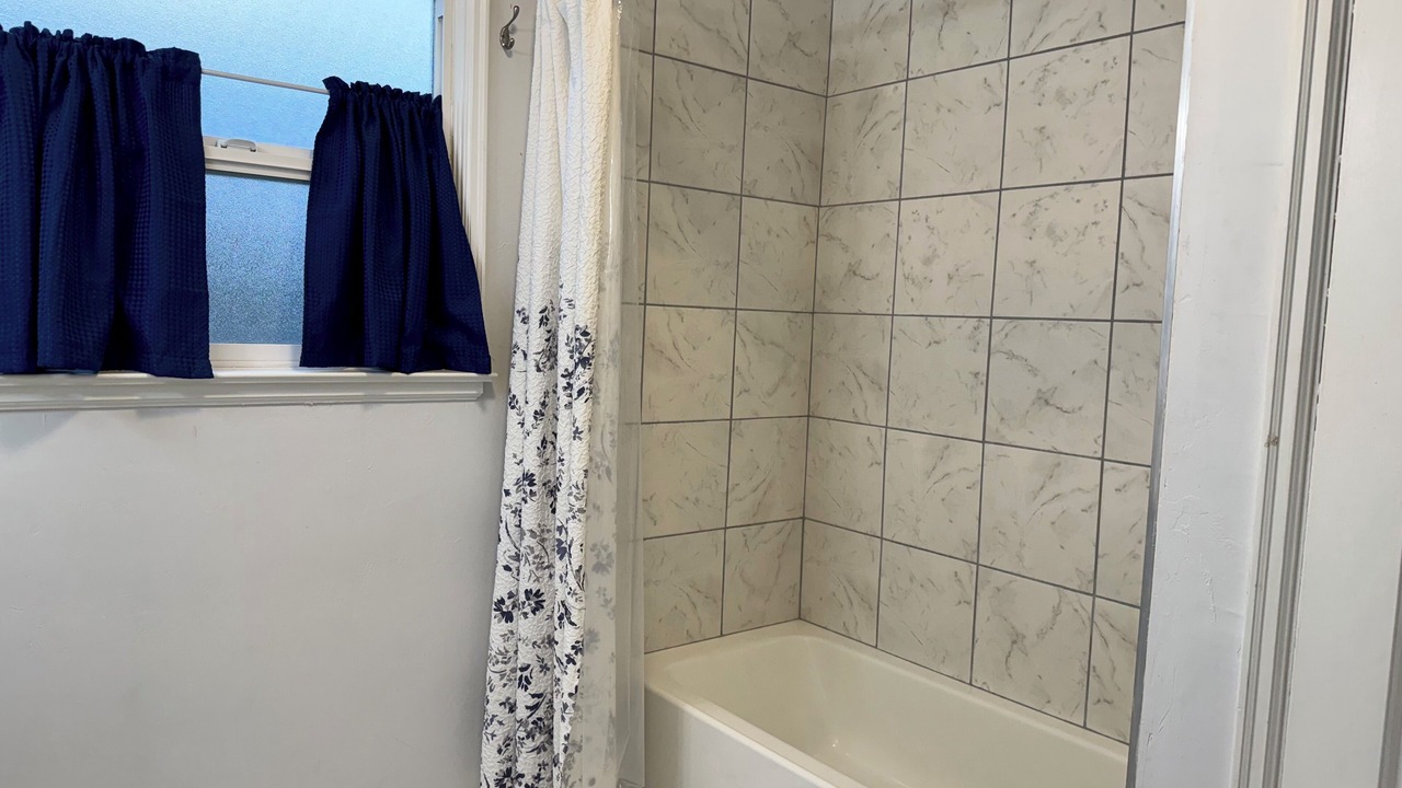 Photo of Bathroom in Hanford