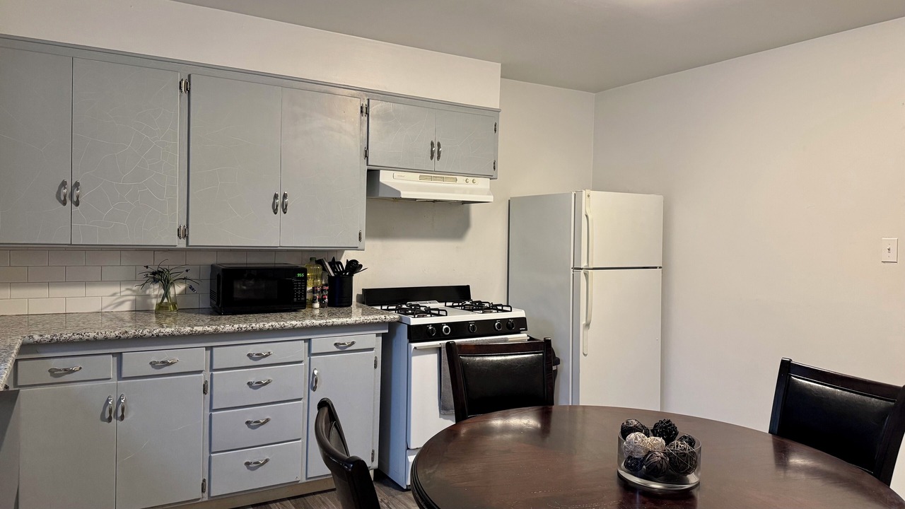 Photo of Kitchen in Hanford