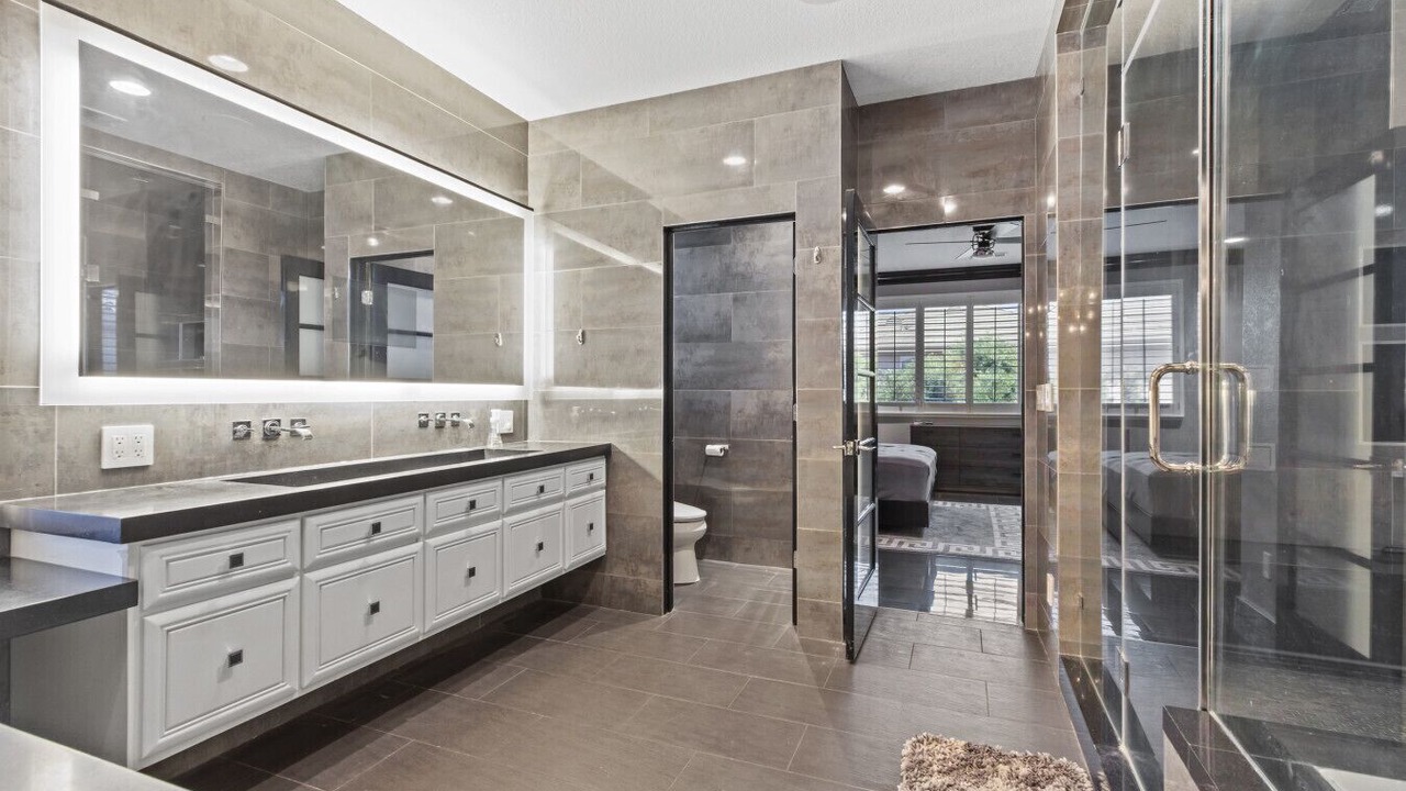 Photo of Bathroom in Riverbank
