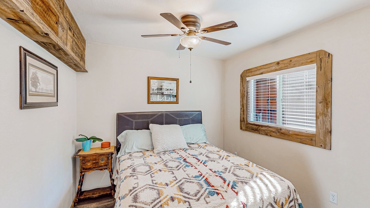 Photo of Bedroom in Mono Vista