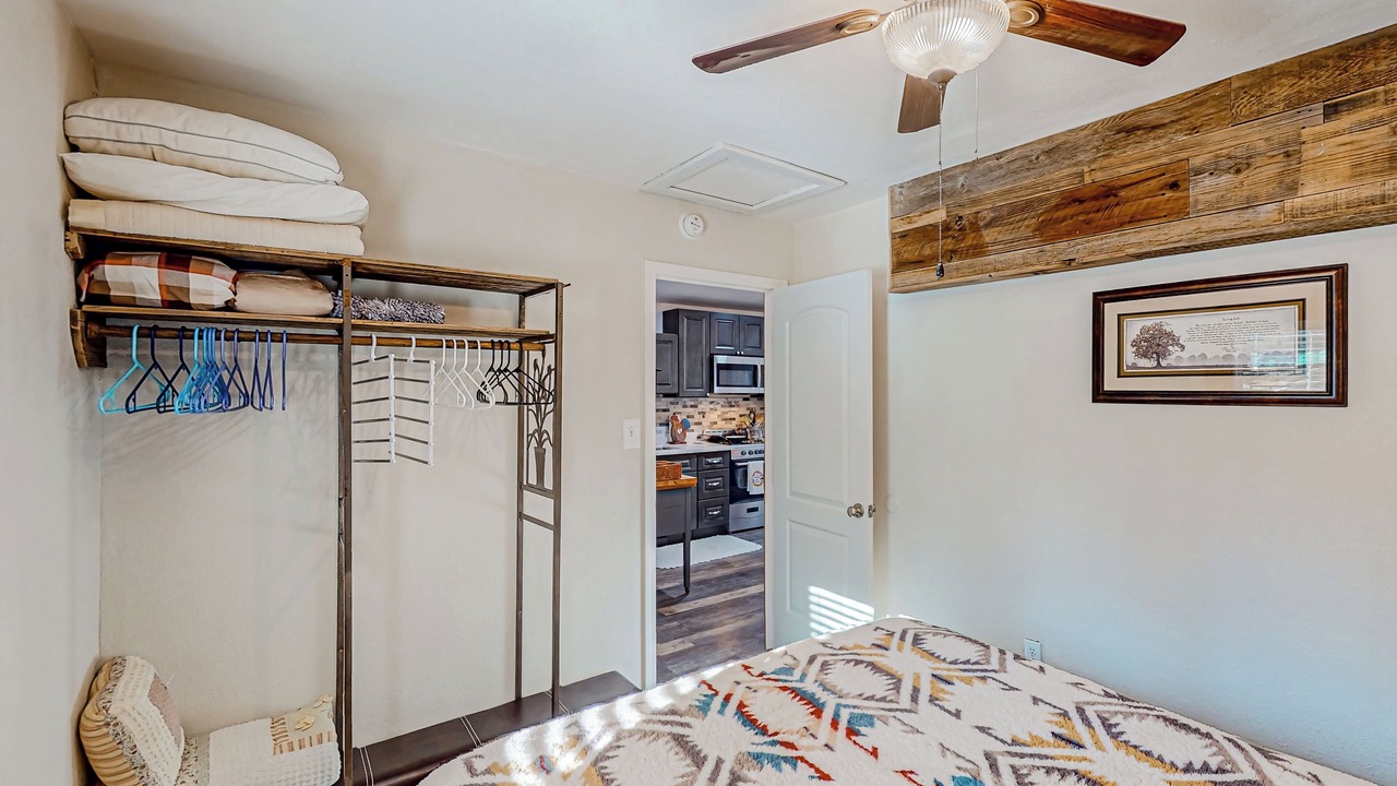 Photo of Bedroom in Mono Vista