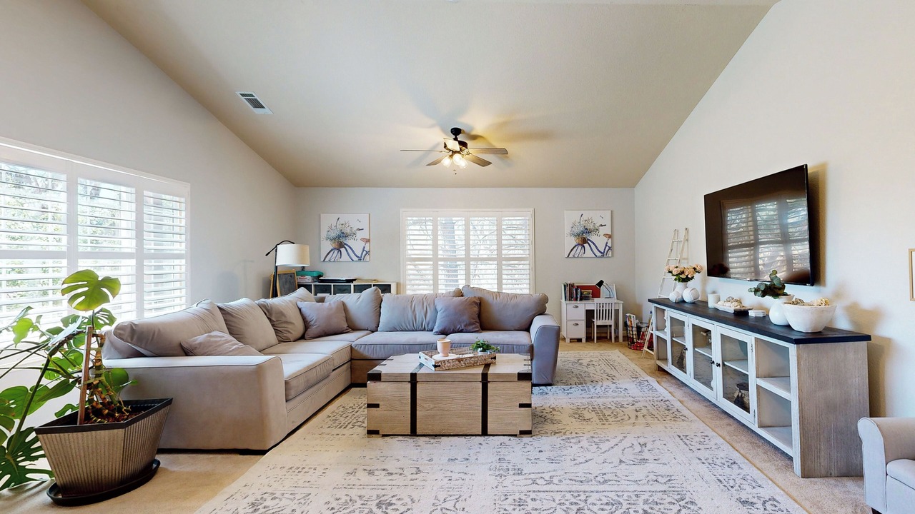 Photo of Livingroom in Copperopolis