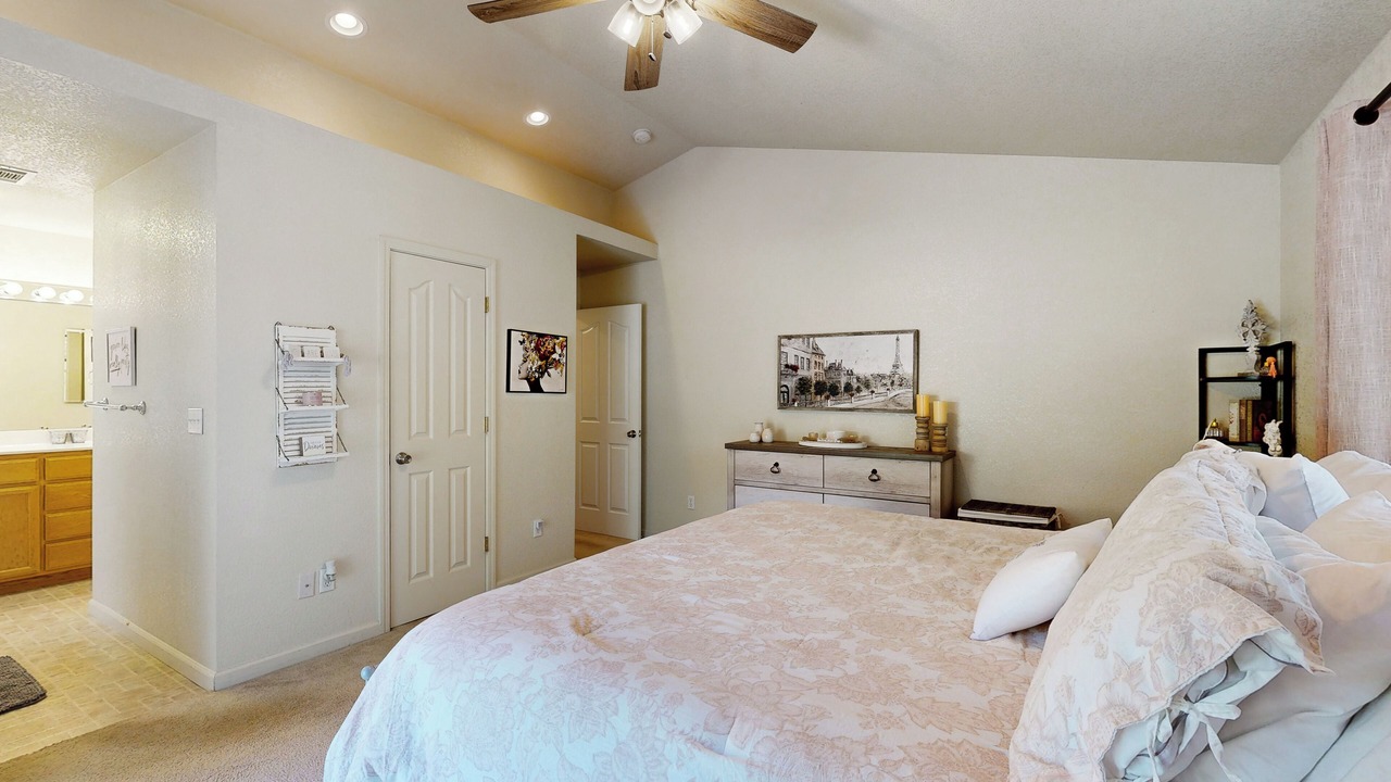 Photo of Bedroom in Copperopolis