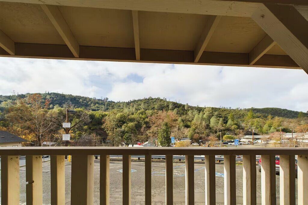 Photo of Outdoor in Mariposa