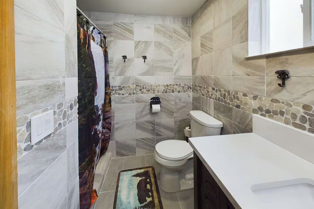 Photo of Bathroom in Mariposa