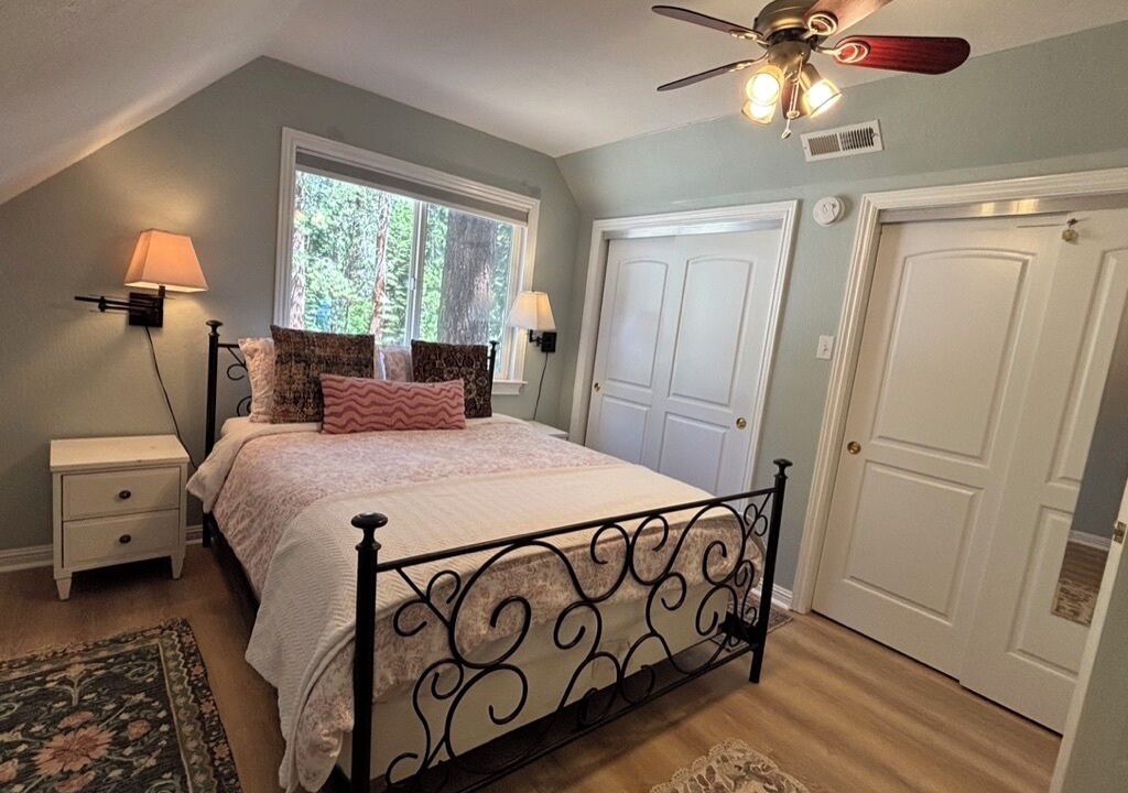 Photo of Bedroom in Tahoe Vista