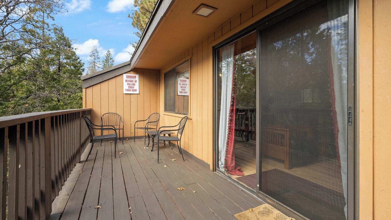 Photo of Patio Balcony in Shaver Lake