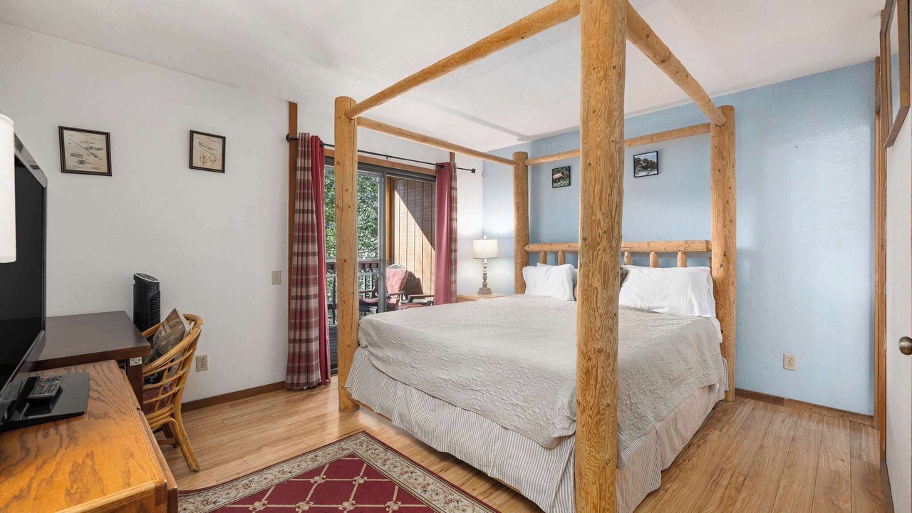 Photo of Bedroom in Shaver Lake