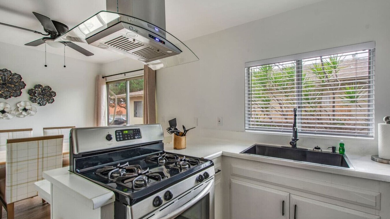 Photo of Kitchen in Santa Ana Heights