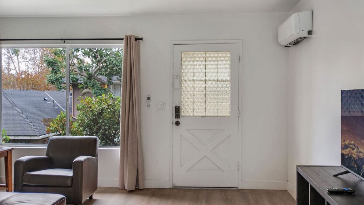 Photo of Livingroom in Santa Ana Heights