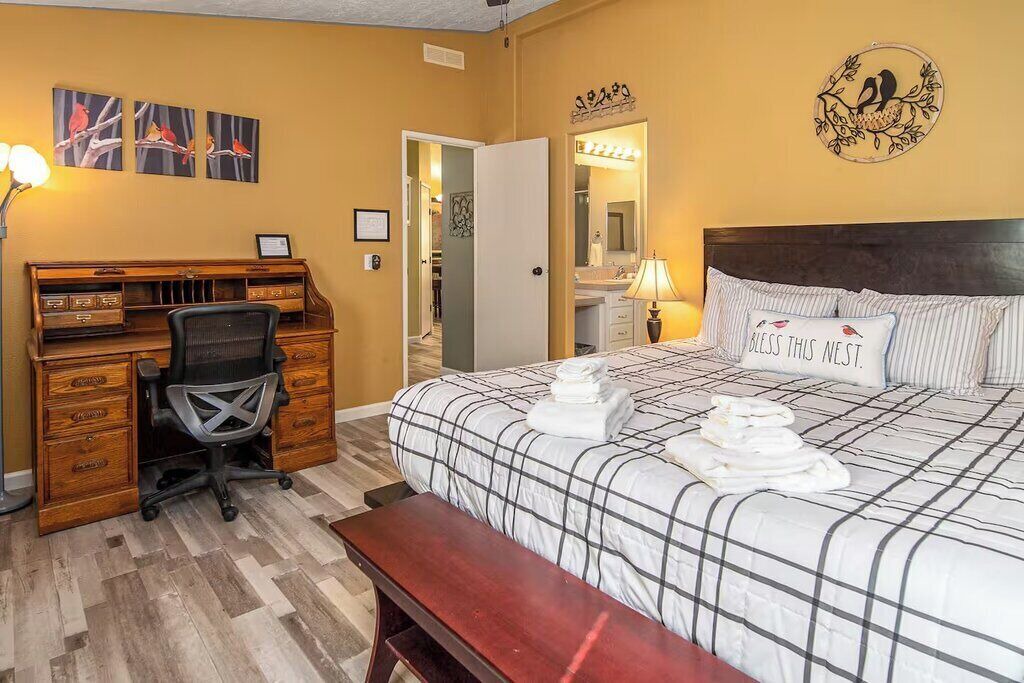 Photo of Bedroom in Mariposa
