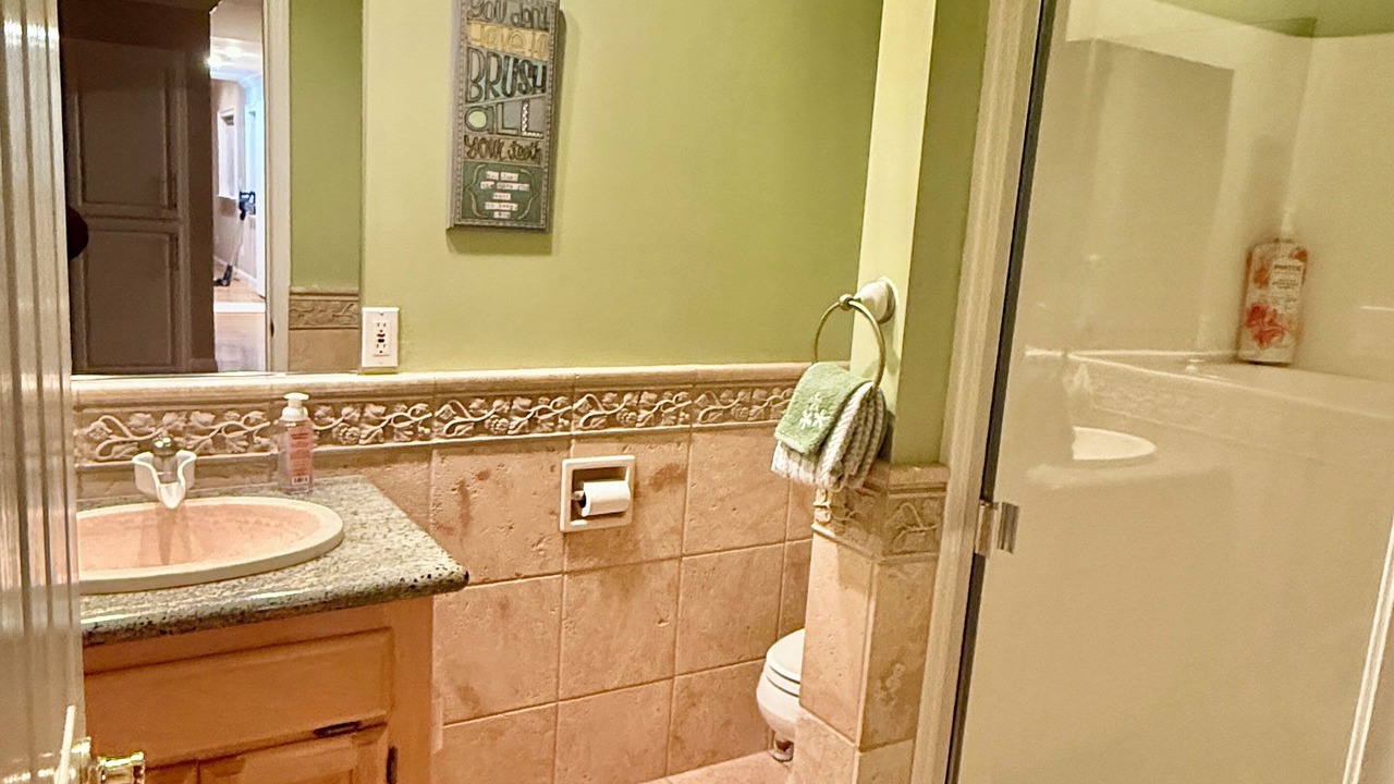 Photo of Bathroom in Groveland
