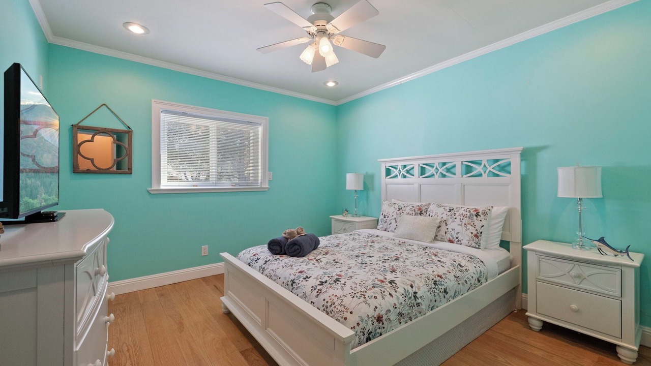 Photo of Bedroom in Groveland