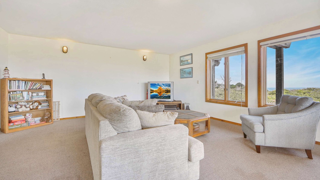 Photo of Livingroom in Fort Bragg