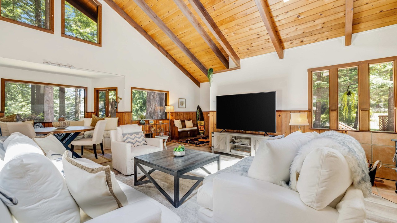 Photo of Livingroom in Mendocino
