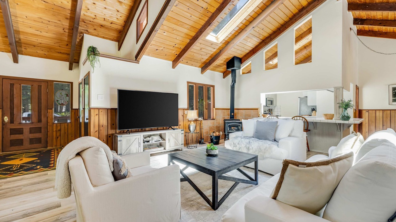Photo of Livingroom in Mendocino
