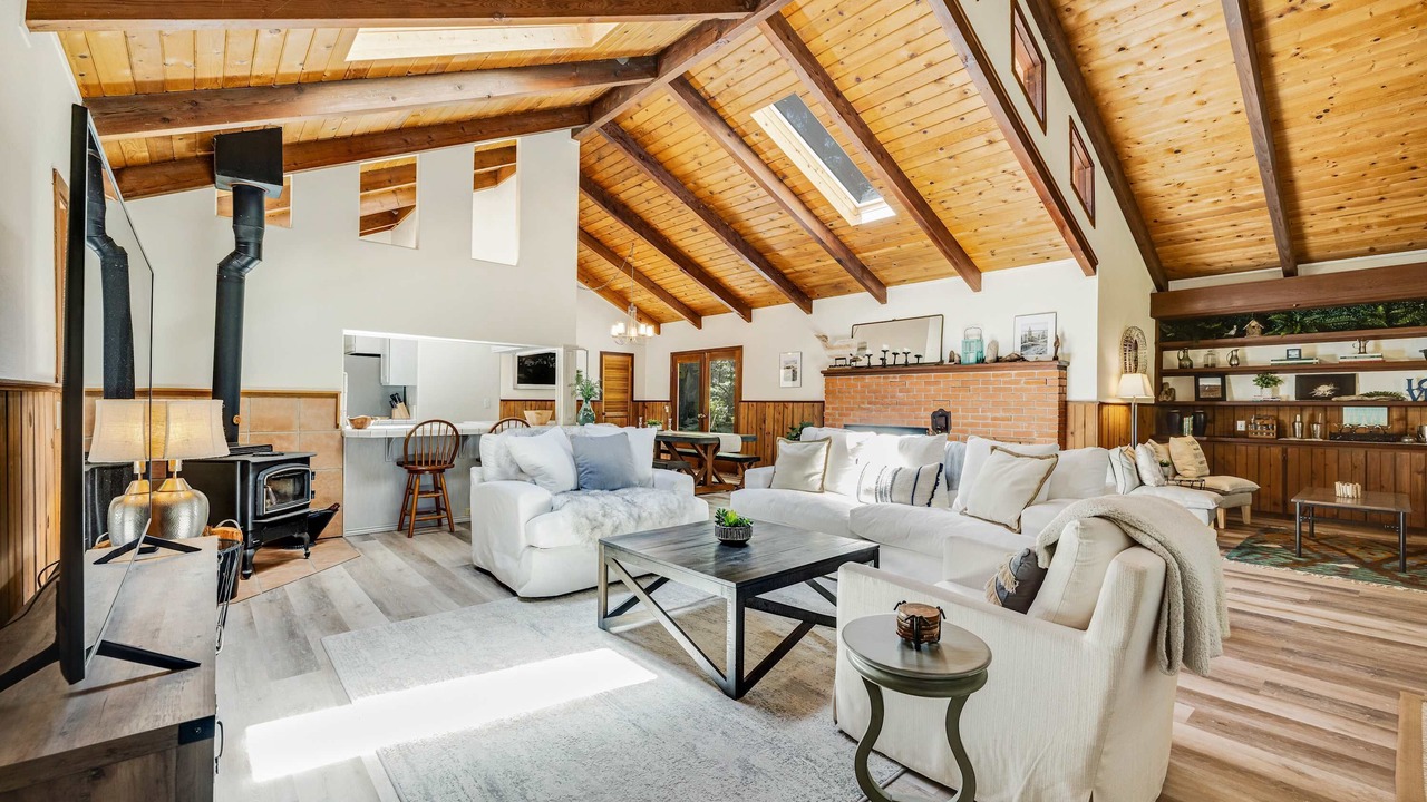 Photo of Livingroom in Mendocino