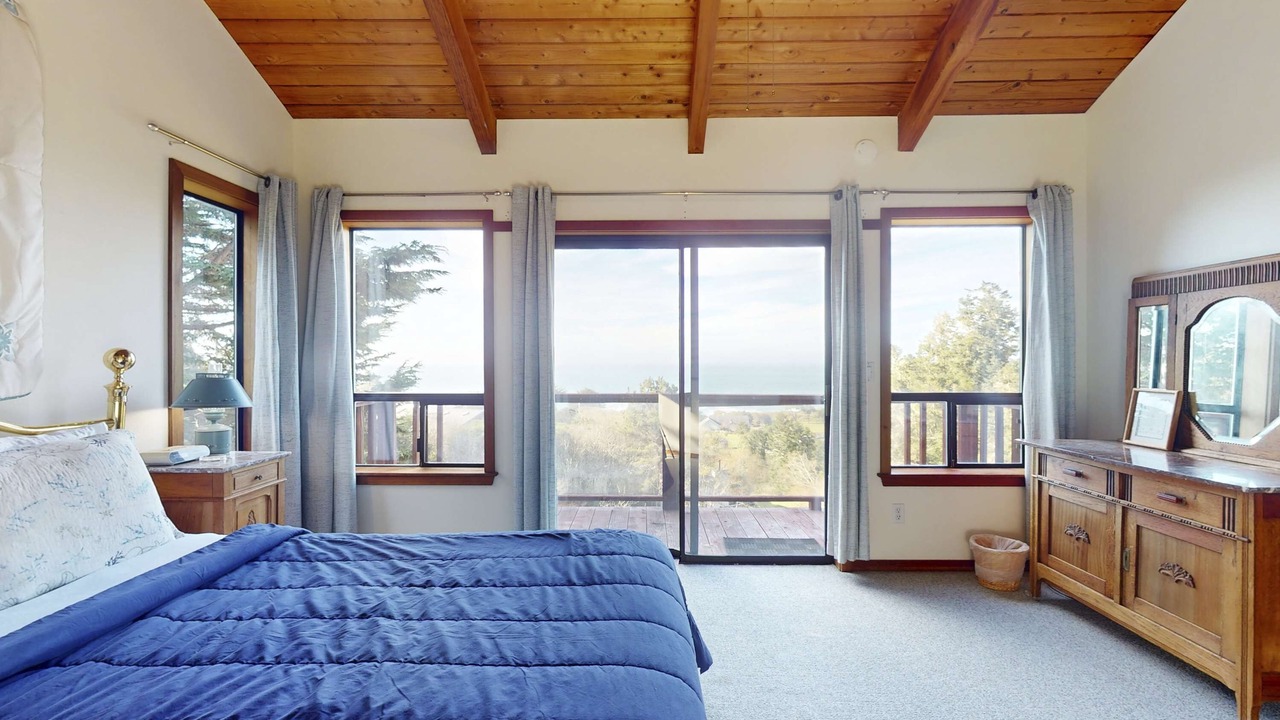 Photo of Bedroom in Mendocino