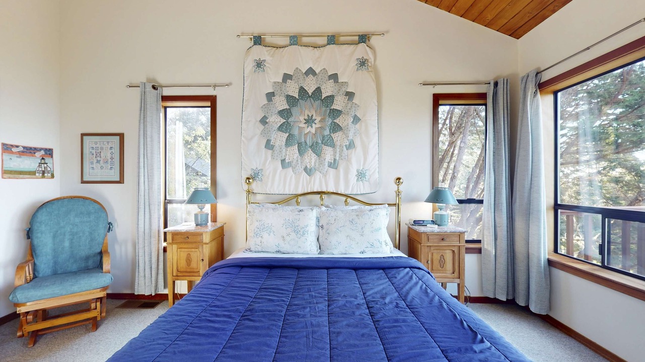 Photo of Bedroom in Mendocino