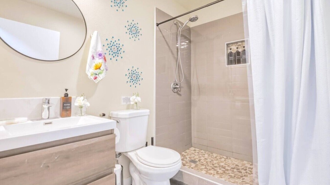 Photo of Bathroom in North Hills East