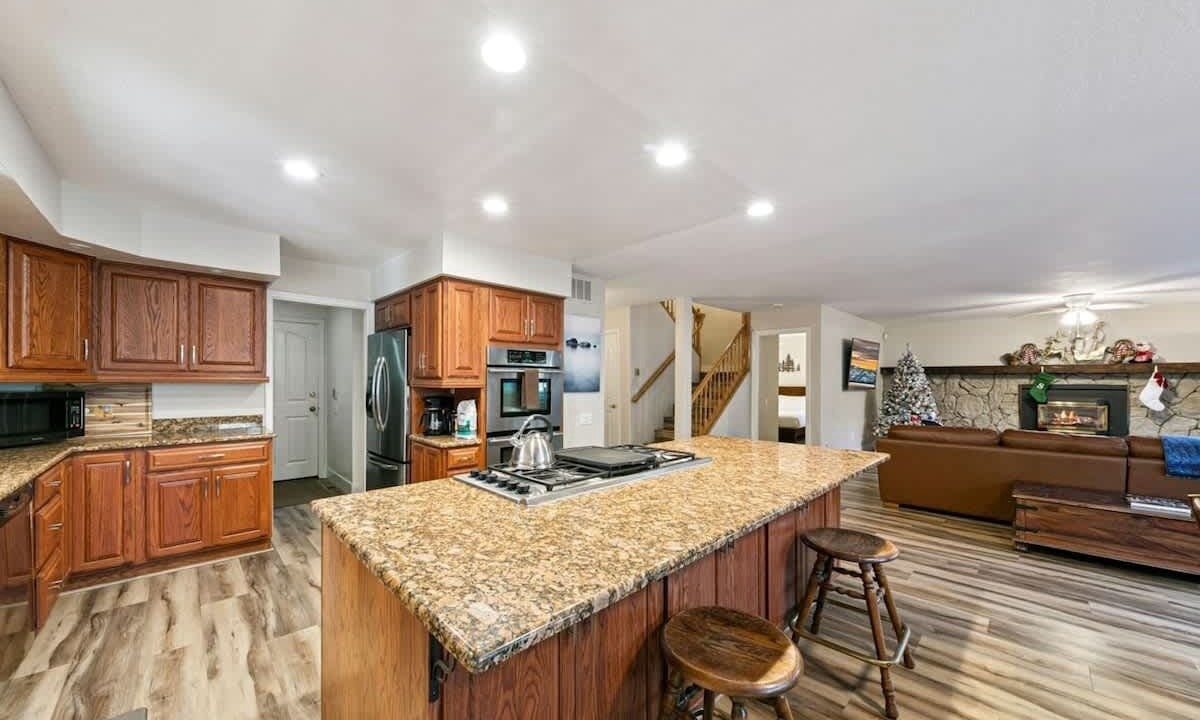 Photo of Kitchen in Tahoe Island