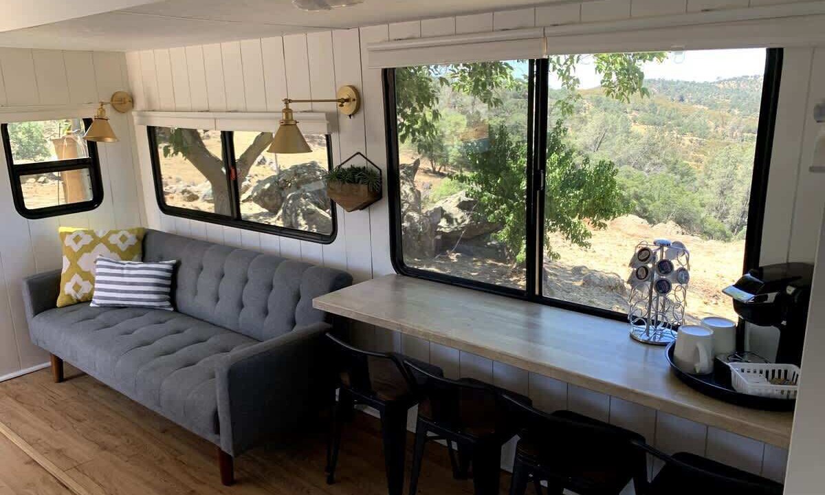 Photo of Livingroom in Coulterville