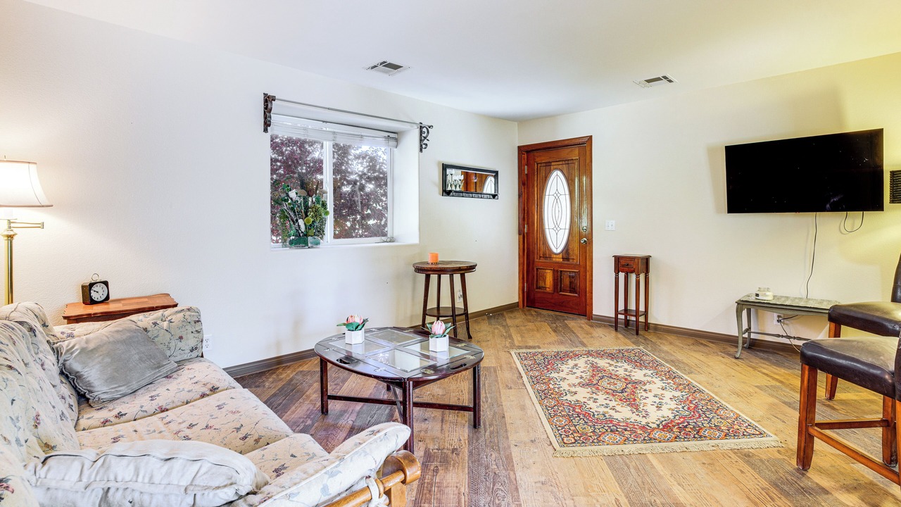 Photo of Livingroom in Pahrump