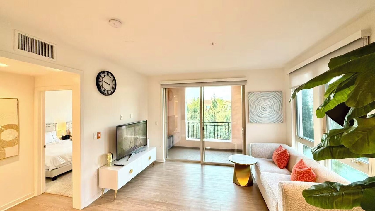 Photo of Livingroom in Lake Forest