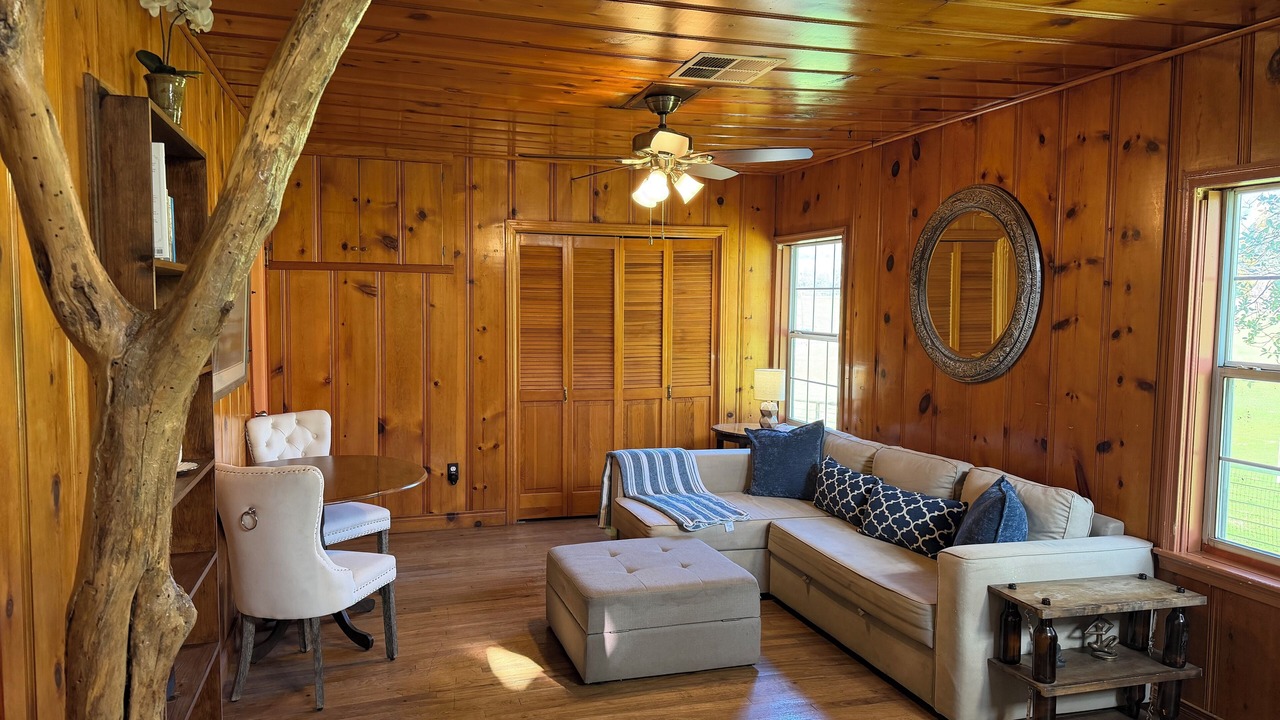 Photo of Livingroom in Three Rivers