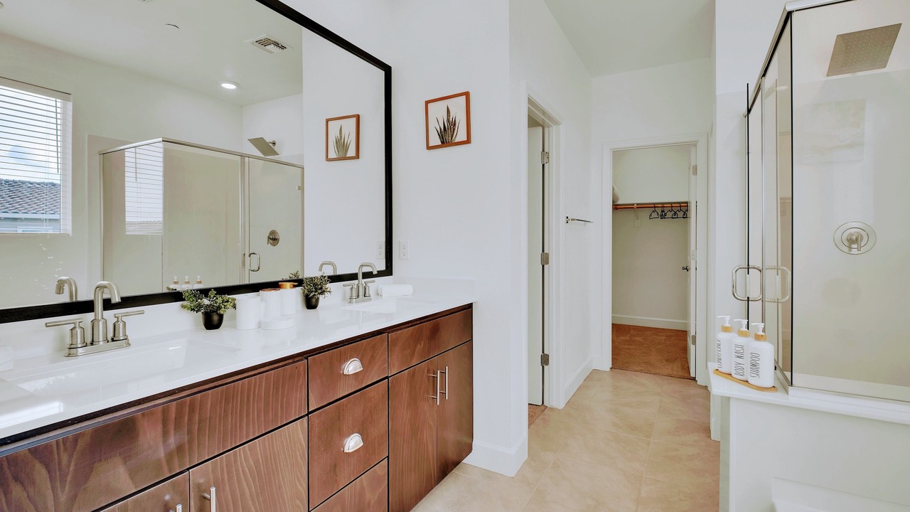 Photo of Bathroom in Lodi