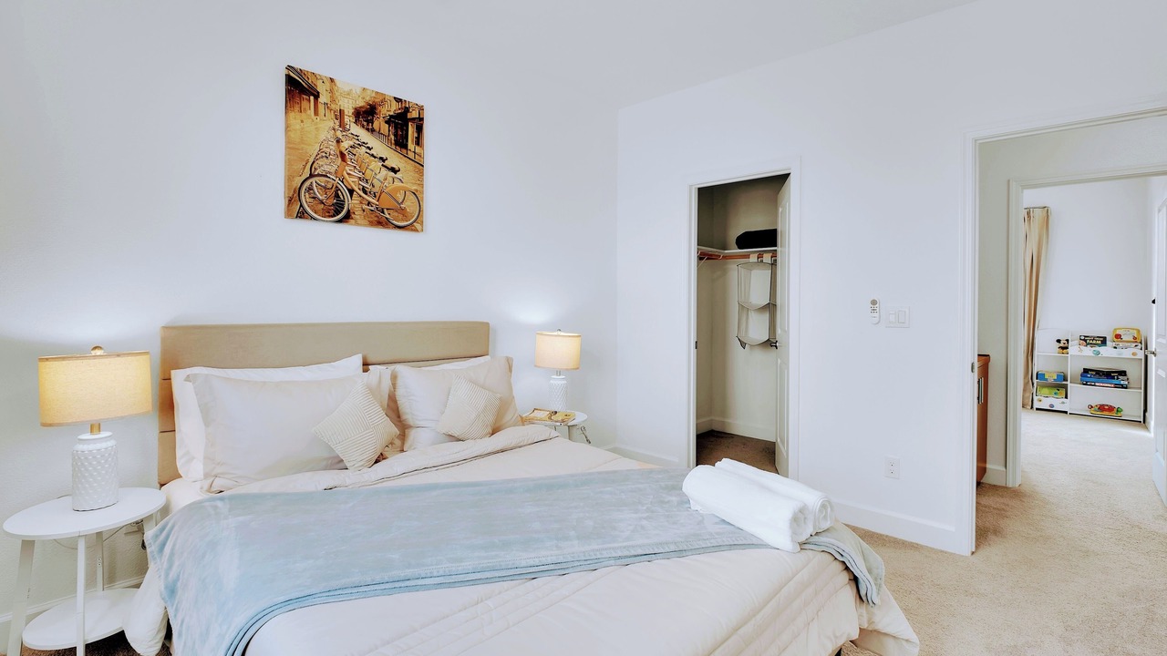 Photo of Bedroom in Lodi