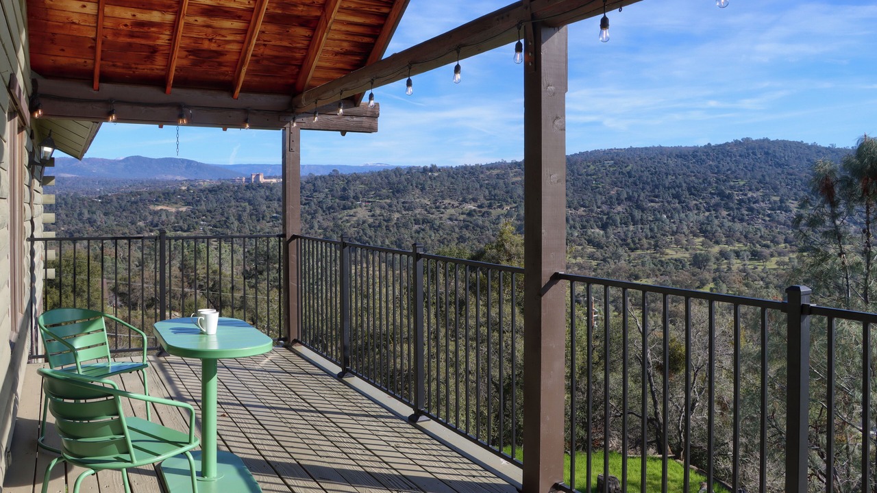 Photo of Outdoor in Yosemite Lakes