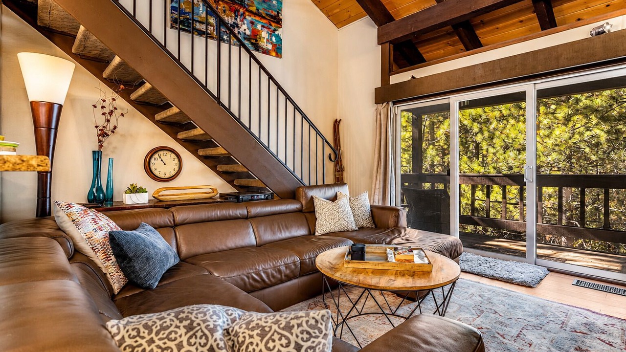Photo of Bedroom in Lake Forest