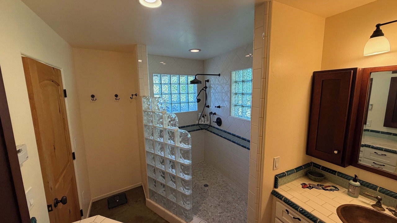Photo of Bathroom in La Selva Beach