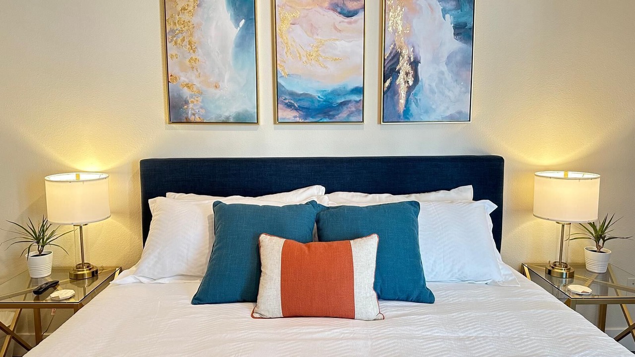 Photo of Bedroom in Downtown