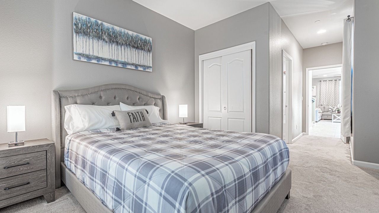 Photo of Bedroom in Raisin