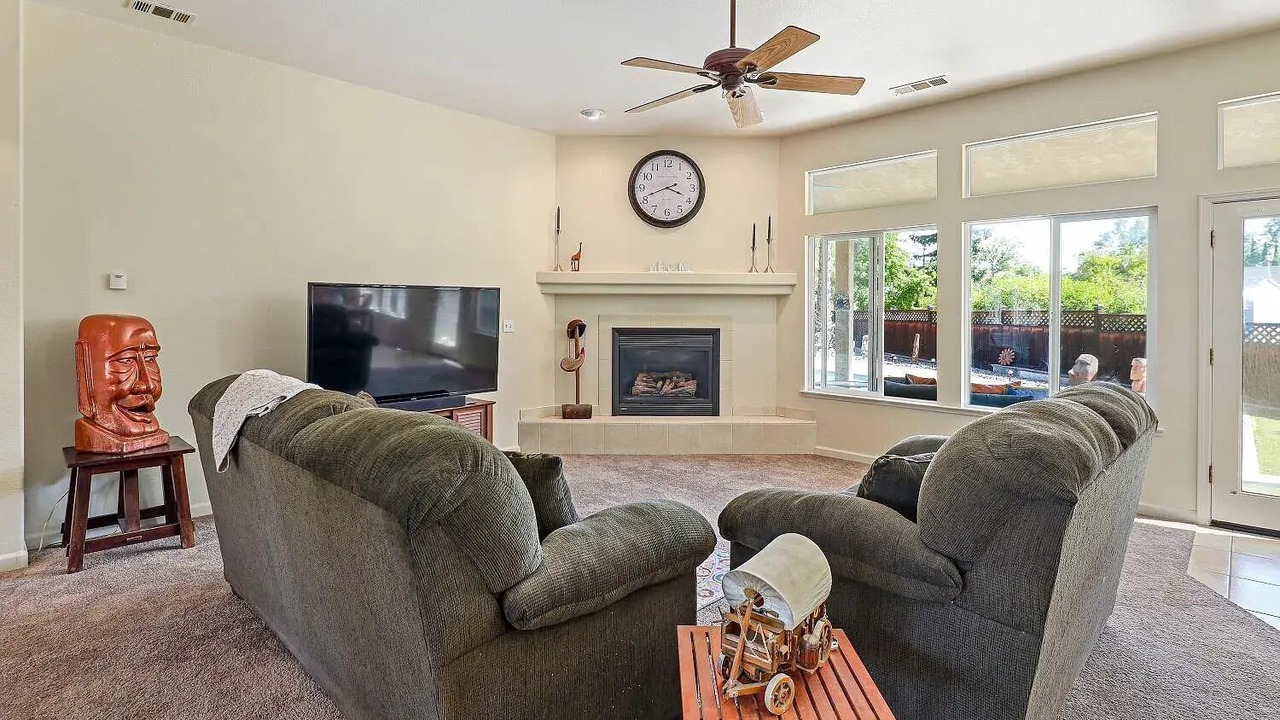 Photo of Livingroom in Valley Springs