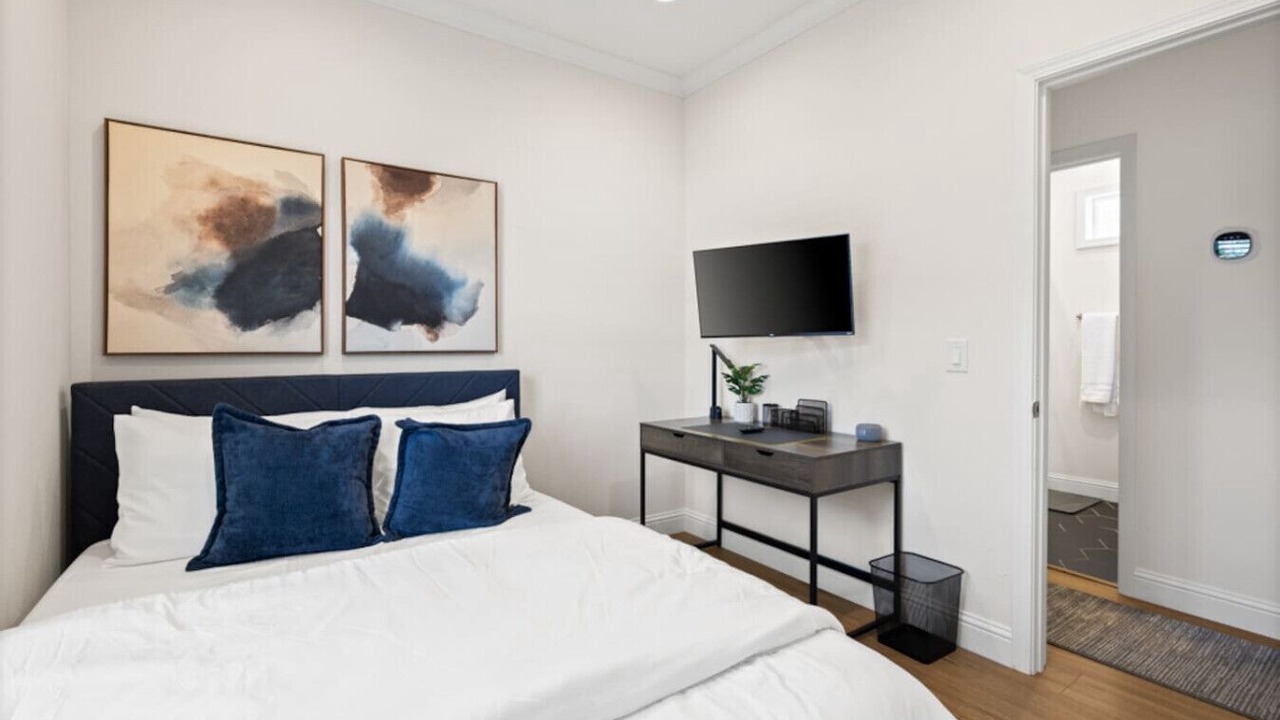 Photo of Bedroom in Morse Park