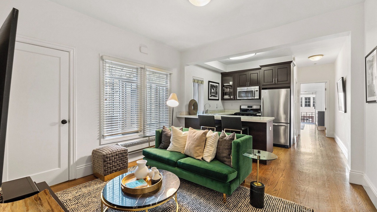 Photo of Livingroom in Downtown San Francisco