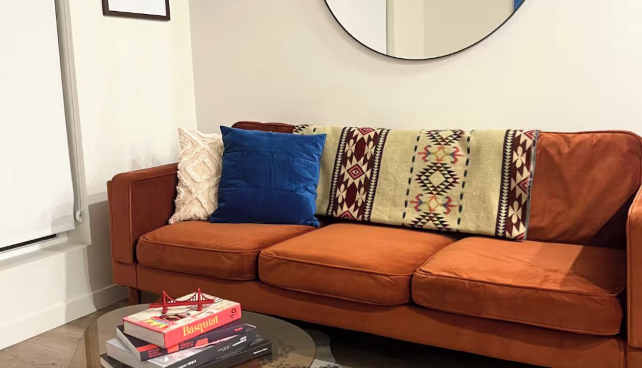Photo of Livingroom in Hayward