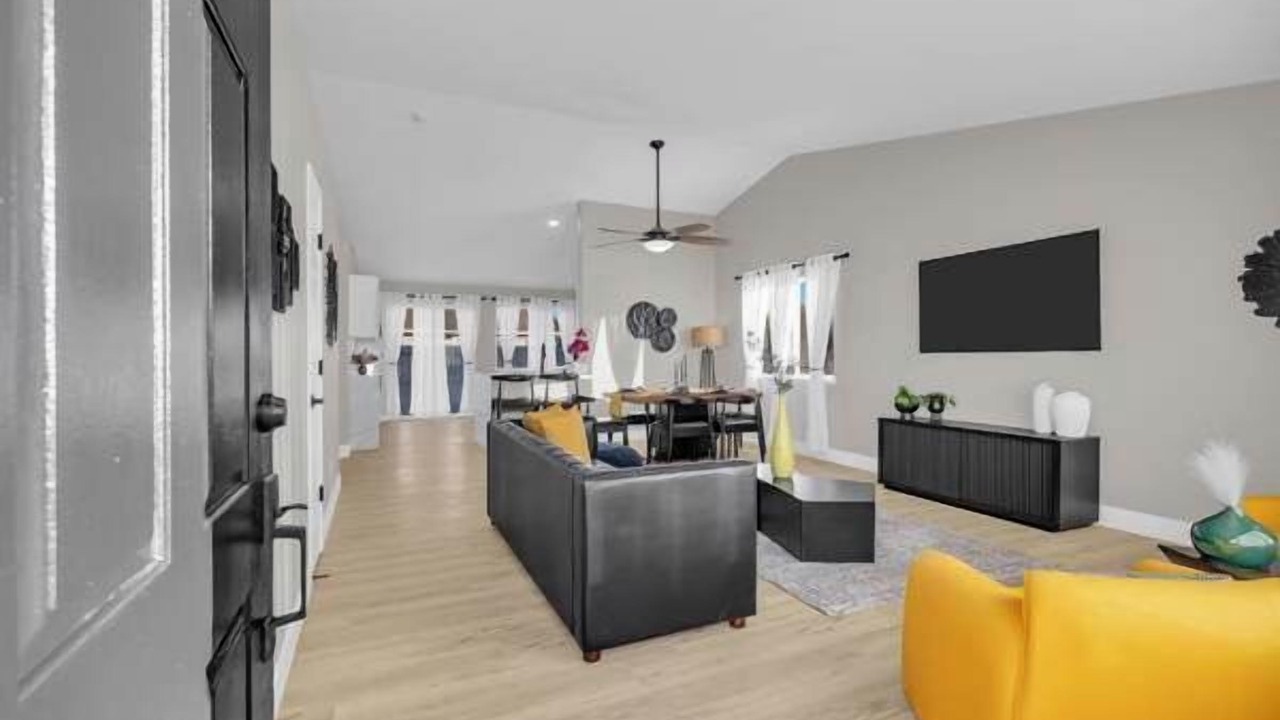 Photo of Livingroom in Fernley