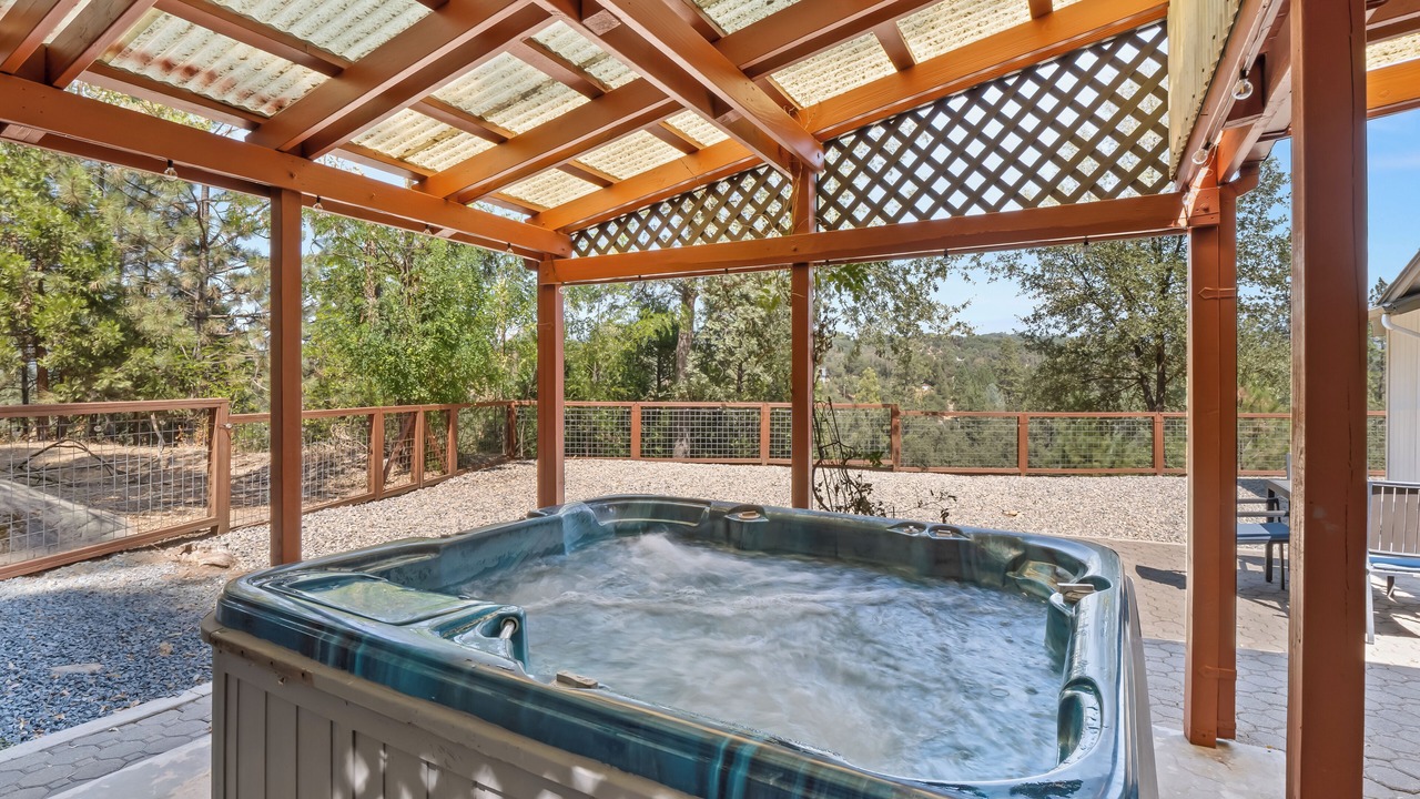 Photo of Patio Balcony in Oakhurst