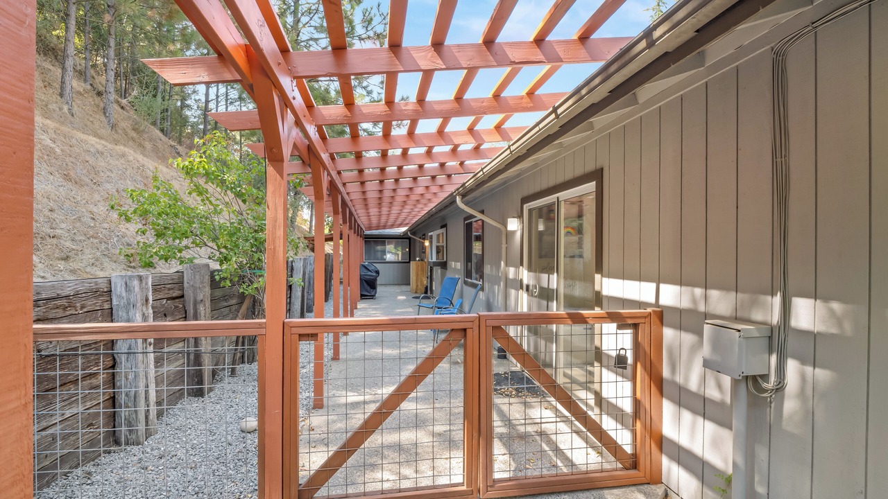 Photo of Outdoor in Oakhurst