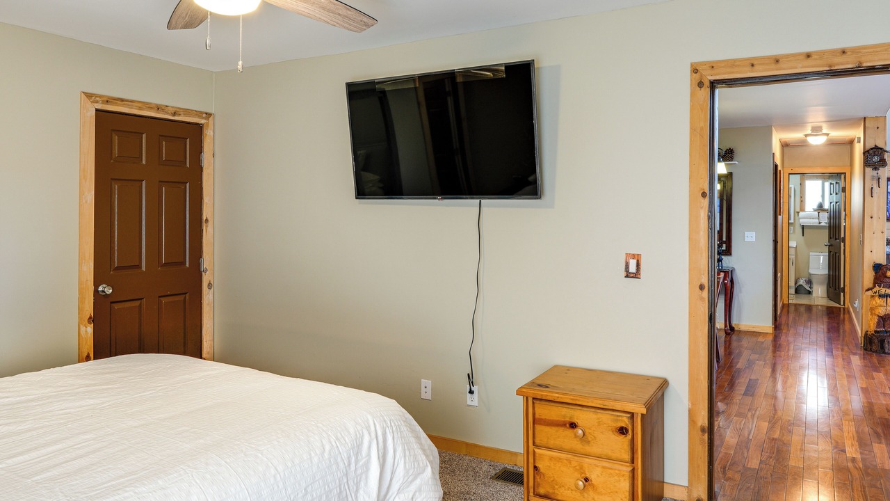 Photo of Bedroom in Pine Mountain Club