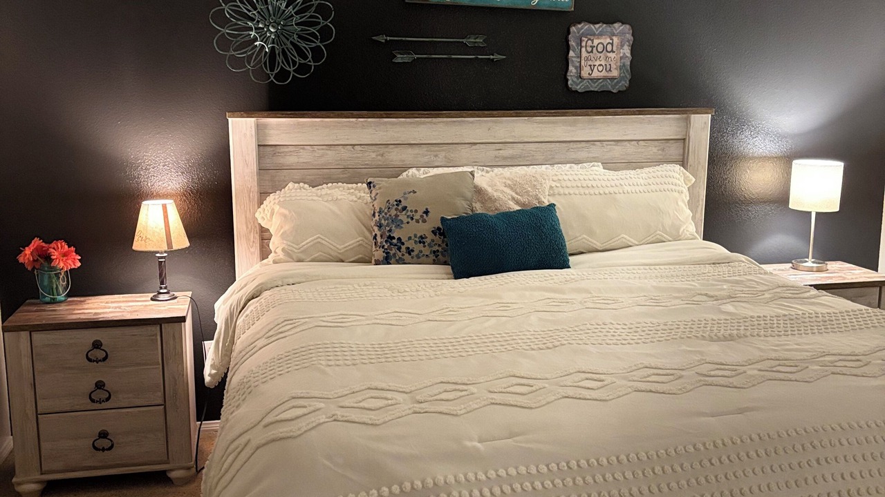 Photo of Bedroom in Ridgecrest