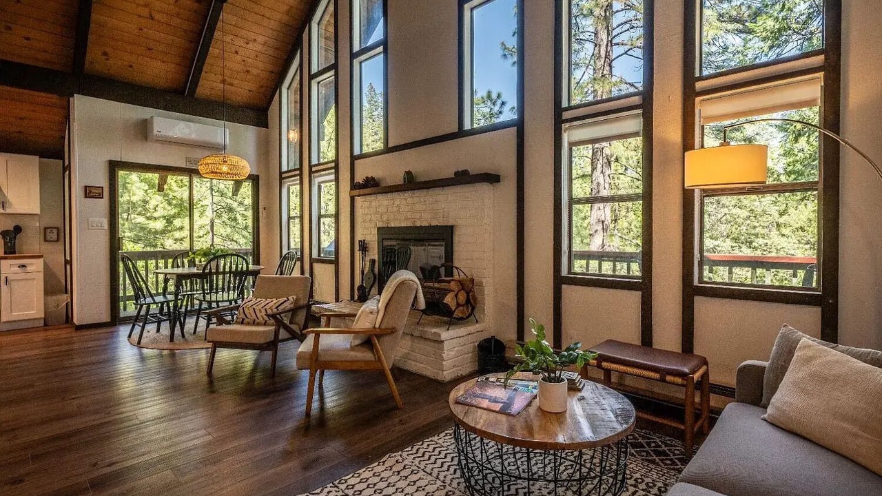 Photo of Livingroom in Glencoe